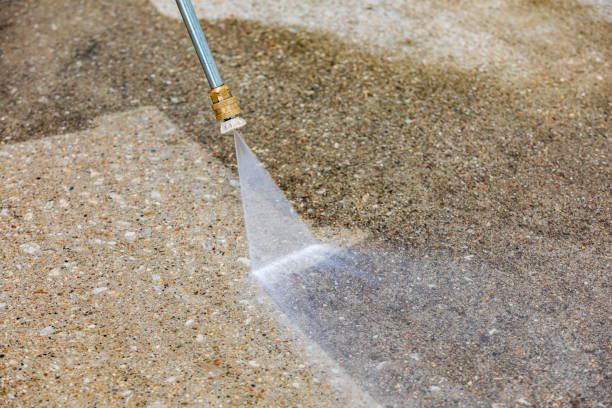 Best Pool Deck Cleaning  in La Verkin, UT